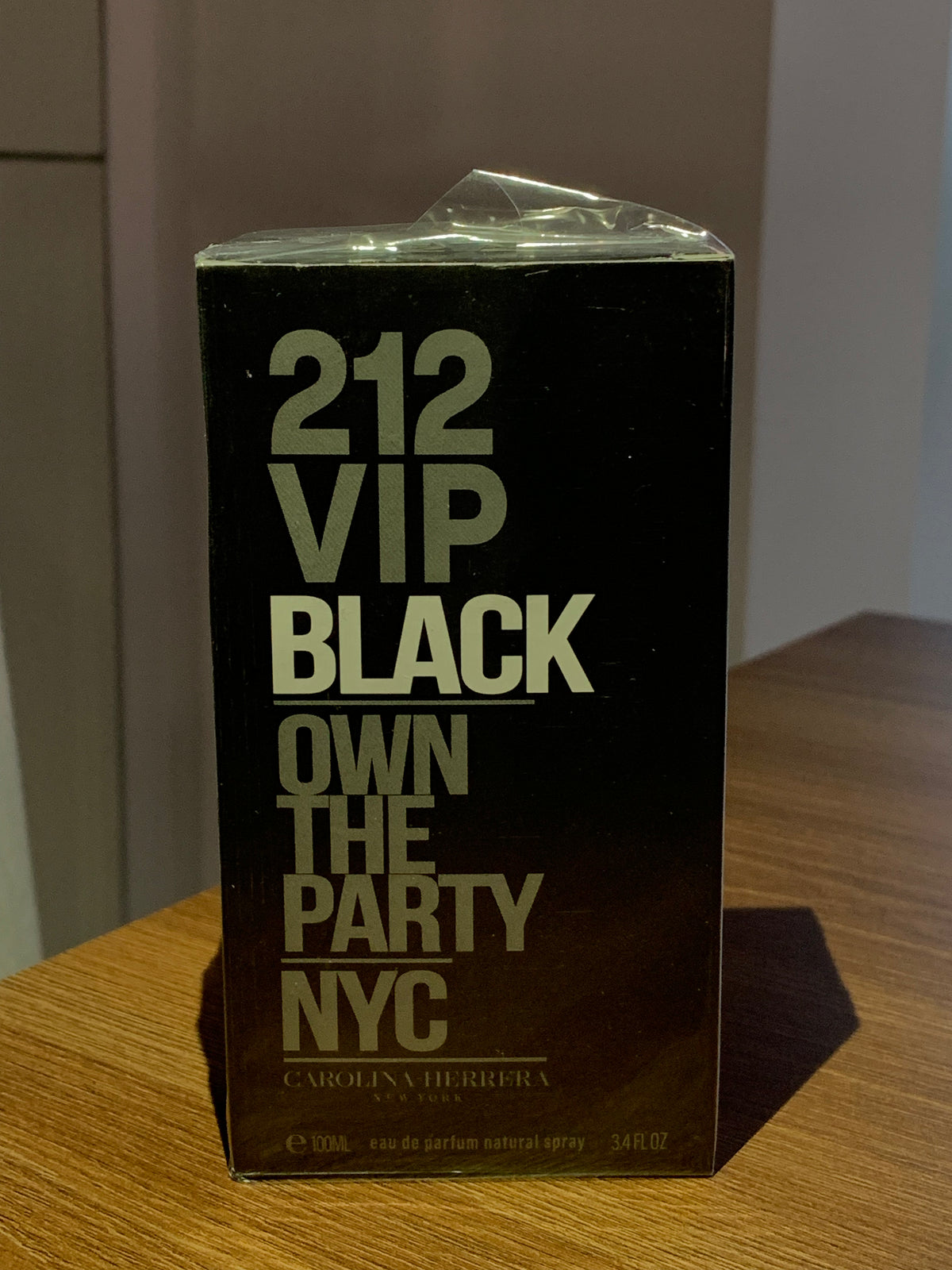 Perfume Masculino 212 Vip Black